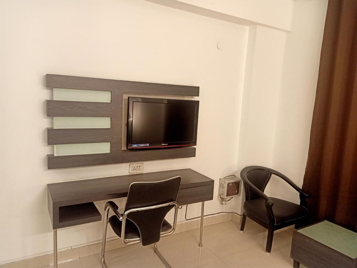 Hotel Chaupal By Casa Bella Gurgaon Zewnętrze zdjęcie