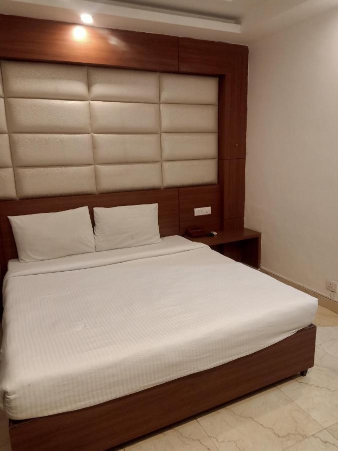 Hotel Chaupal By Casa Bella Gurgaon Zewnętrze zdjęcie