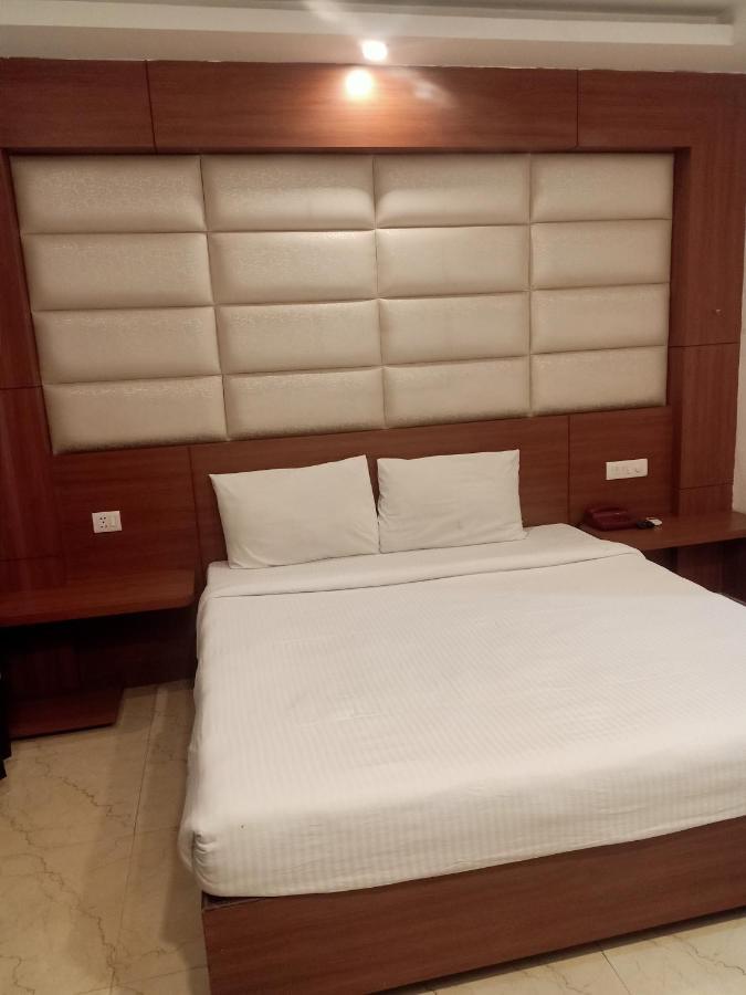 Hotel Chaupal By Casa Bella Gurgaon Zewnętrze zdjęcie