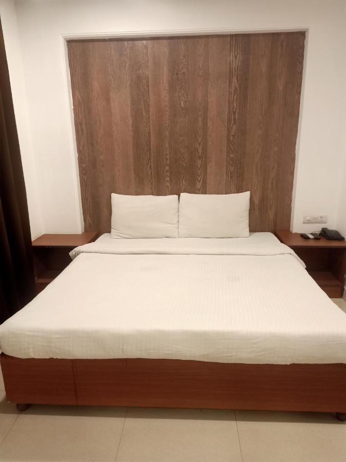 Hotel Chaupal By Casa Bella Gurgaon Zewnętrze zdjęcie