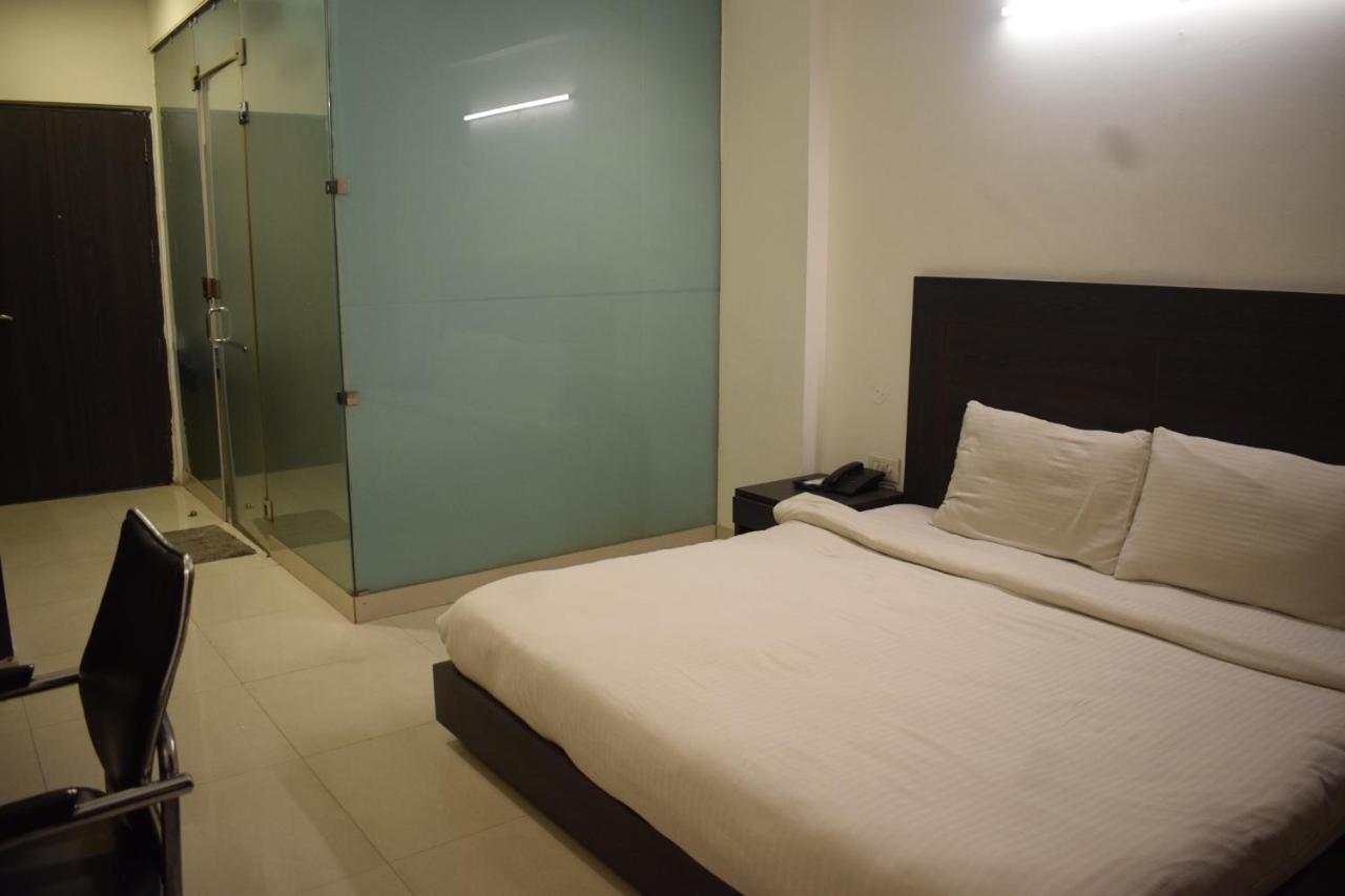 Hotel Chaupal By Casa Bella Gurgaon Zewnętrze zdjęcie