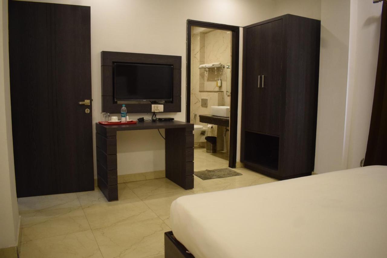 Hotel Chaupal By Casa Bella Gurgaon Zewnętrze zdjęcie