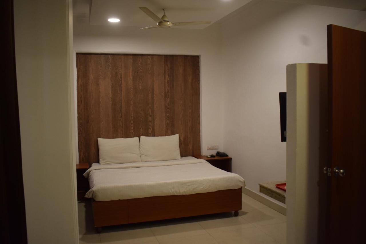 Hotel Chaupal By Casa Bella Gurgaon Zewnętrze zdjęcie