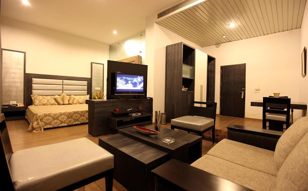 Hotel Chaupal By Casa Bella Gurgaon Zewnętrze zdjęcie