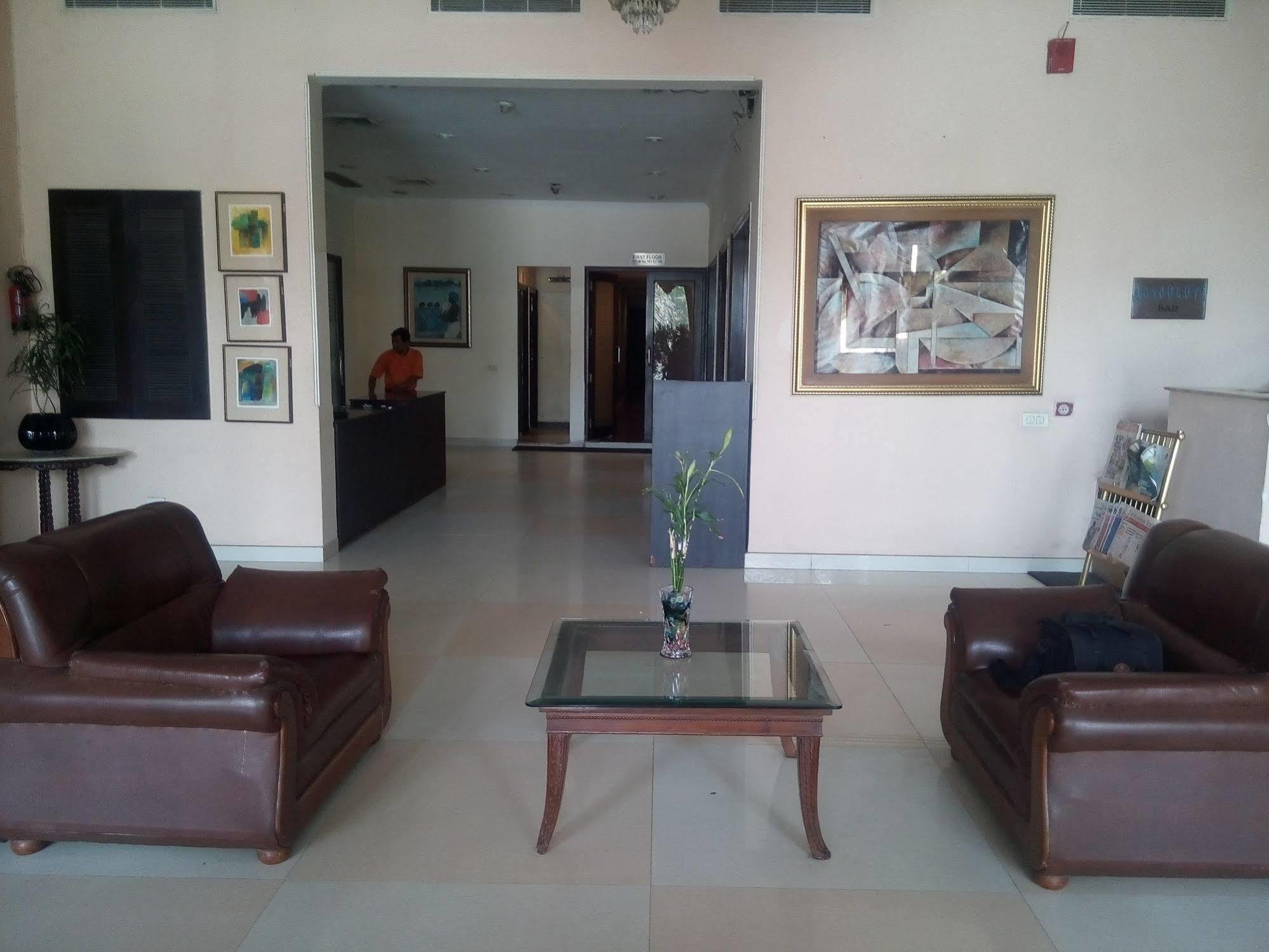 Hotel Chaupal By Casa Bella Gurgaon Zewnętrze zdjęcie