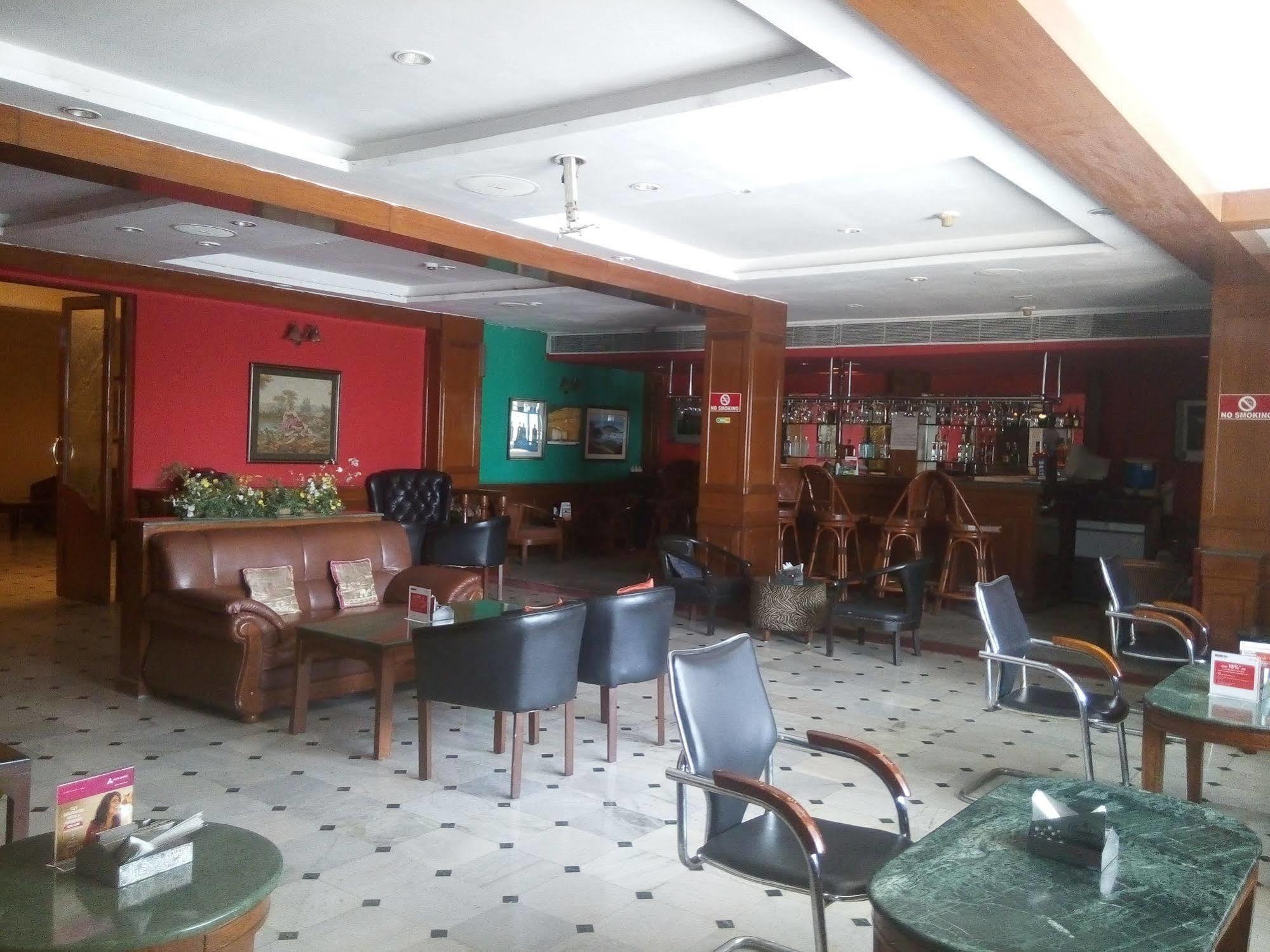 Hotel Chaupal By Casa Bella Gurgaon Zewnętrze zdjęcie